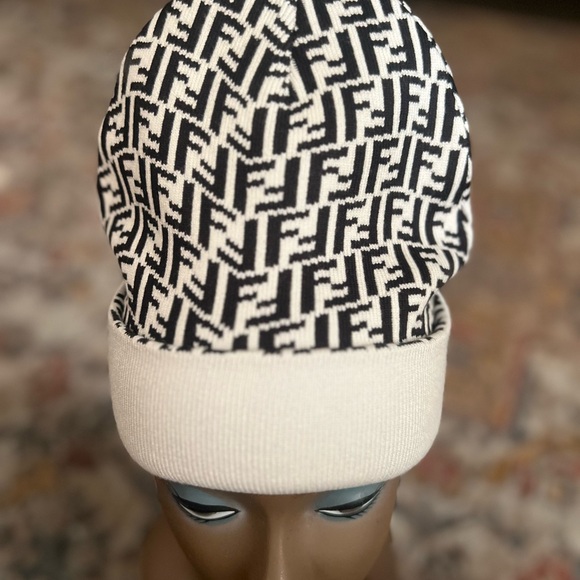 Name brand hats for men and women that will make every outfit pop price is each - Picture 9 of 16